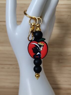 🆕️Evil Queen & Snow White Apple Charm Keychain